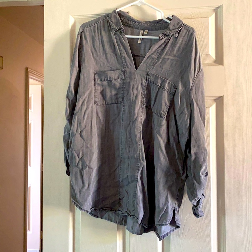 GRey chambray flow shirt